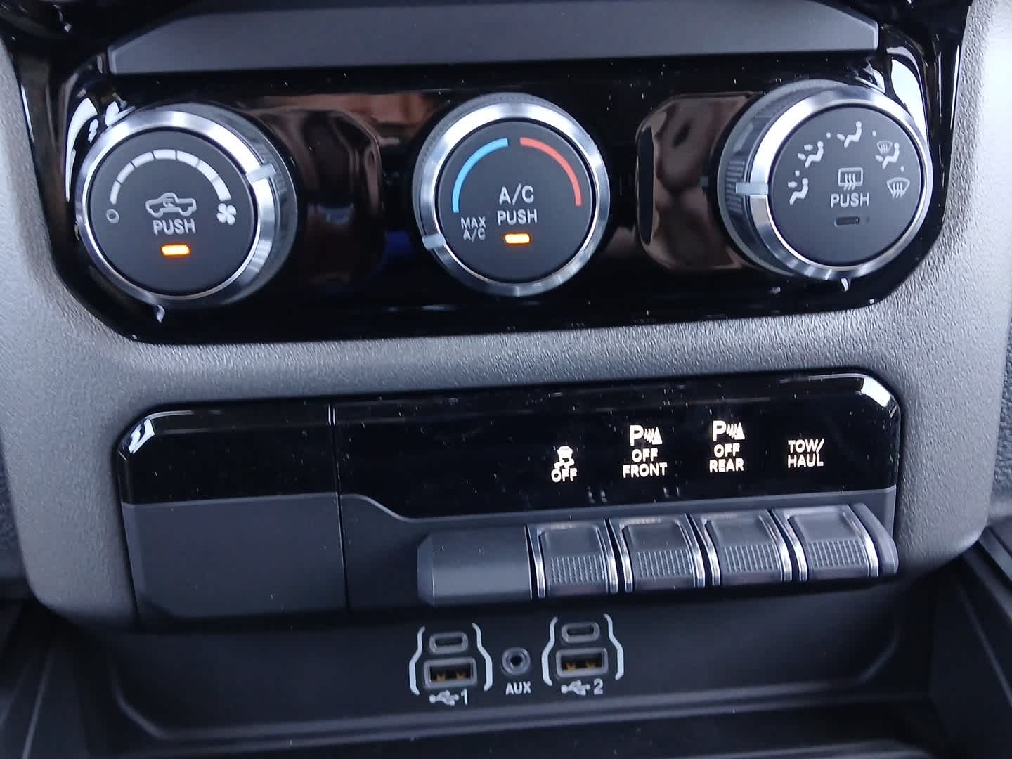 2026 RAM Ram 1500 RAM 1500 EXPRESS CREW CAB 4X4 5'7' BOX