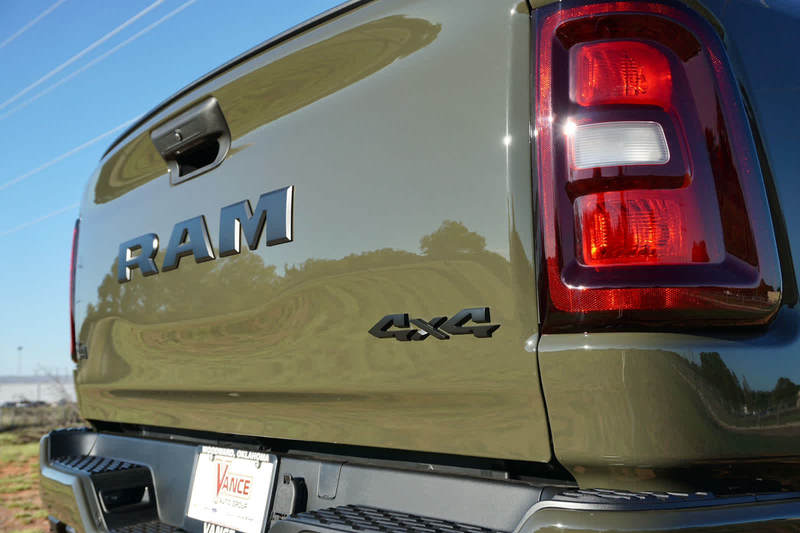 2026 RAM Ram 1500 RAM 1500 EXPRESS CREW CAB 4X4 5'7' BOX