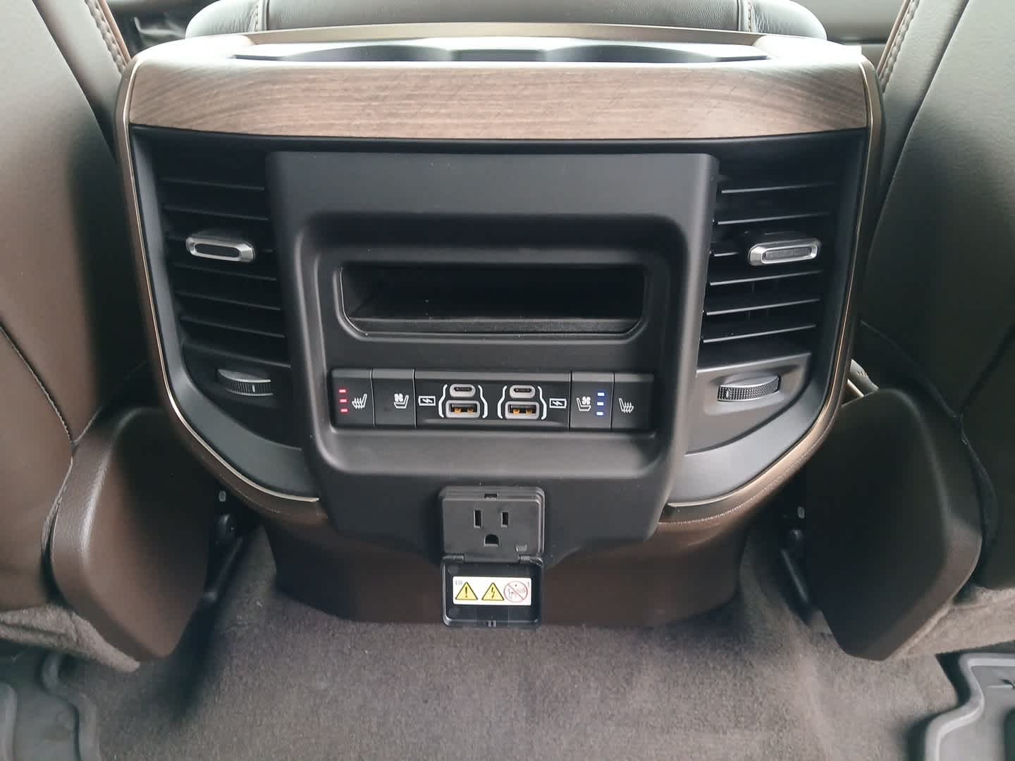 2026 RAM Ram 1500 RAM 1500 LIMITED LONGHORN CREW CAB 4X4 5'7' BOX