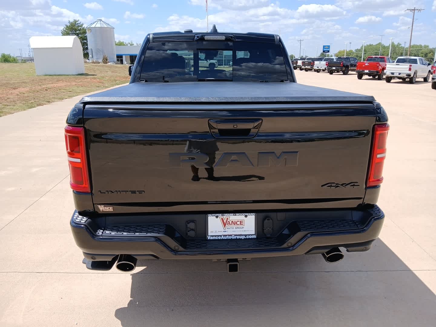 2026 RAM Ram 1500 RAM 1500 LIMITED CREW CAB 4X4 5'7' BOX