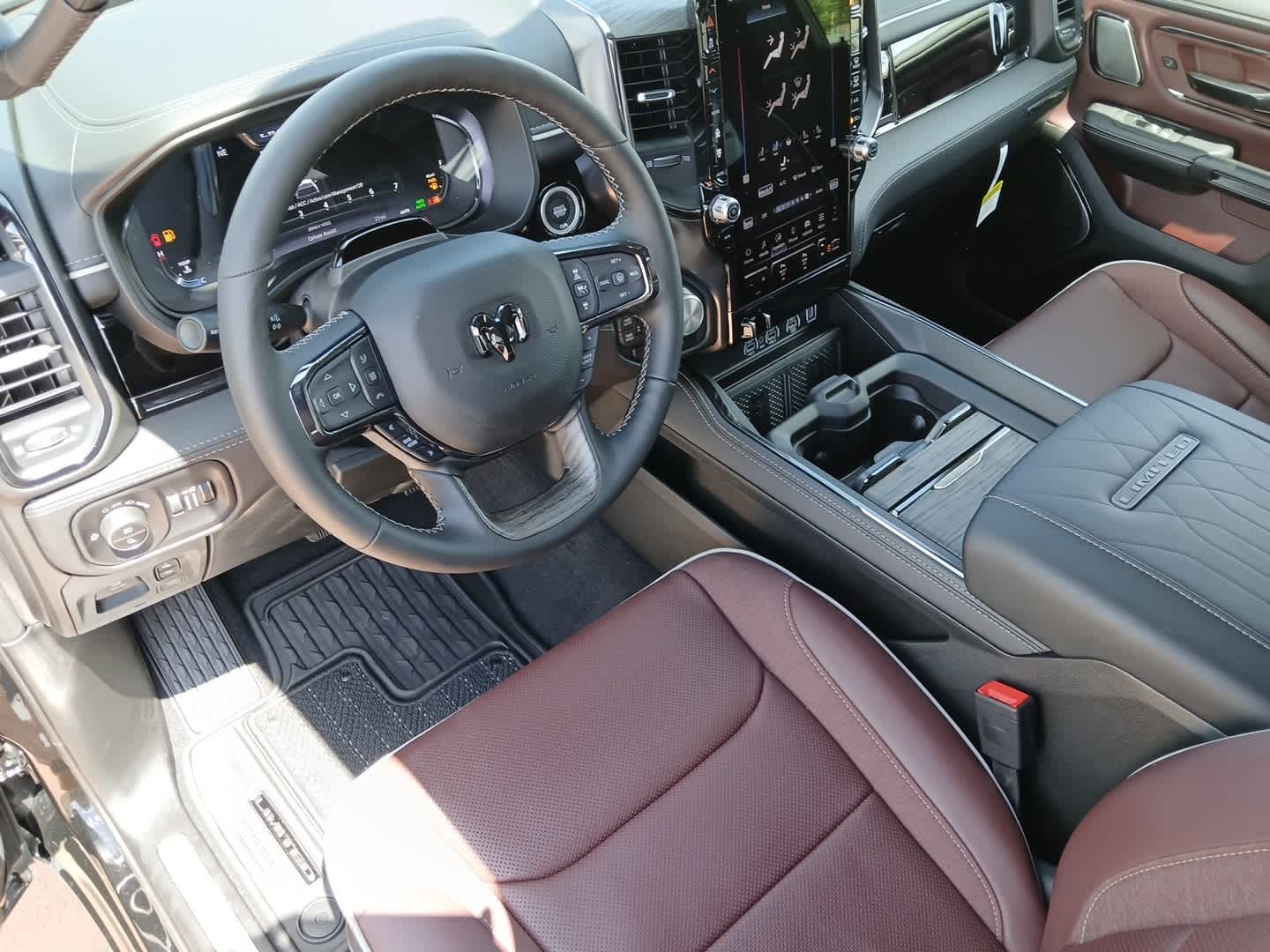 2026 RAM Ram 1500 RAM 1500 LIMITED CREW CAB 4X4 5'7' BOX