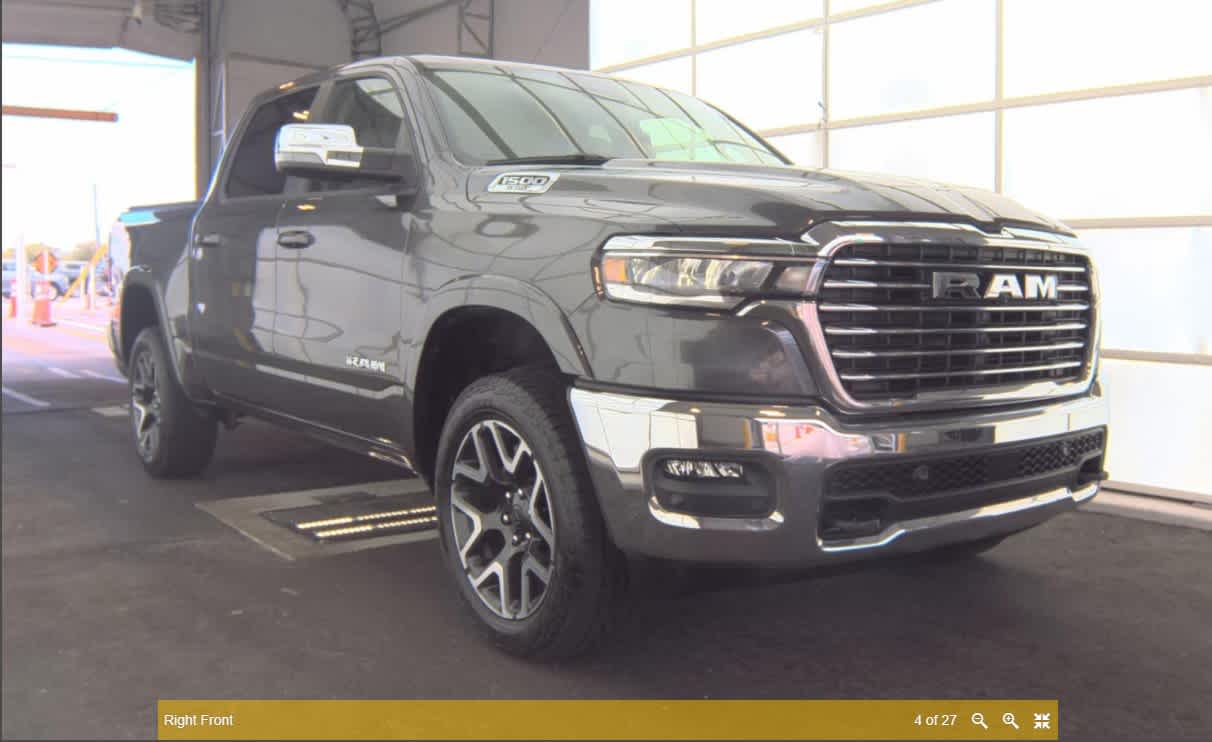 2025 RAM Ram 1500 Laramie Crew Cab 4x4 5'7' Box
