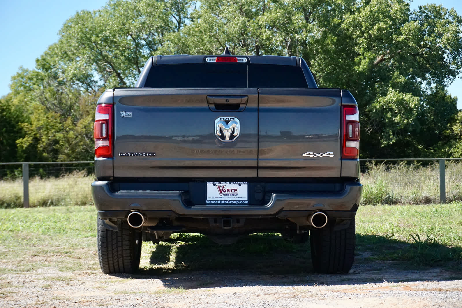 2022 RAM Ram 1500 Laramie Crew Cab 4x4 5'7' Box