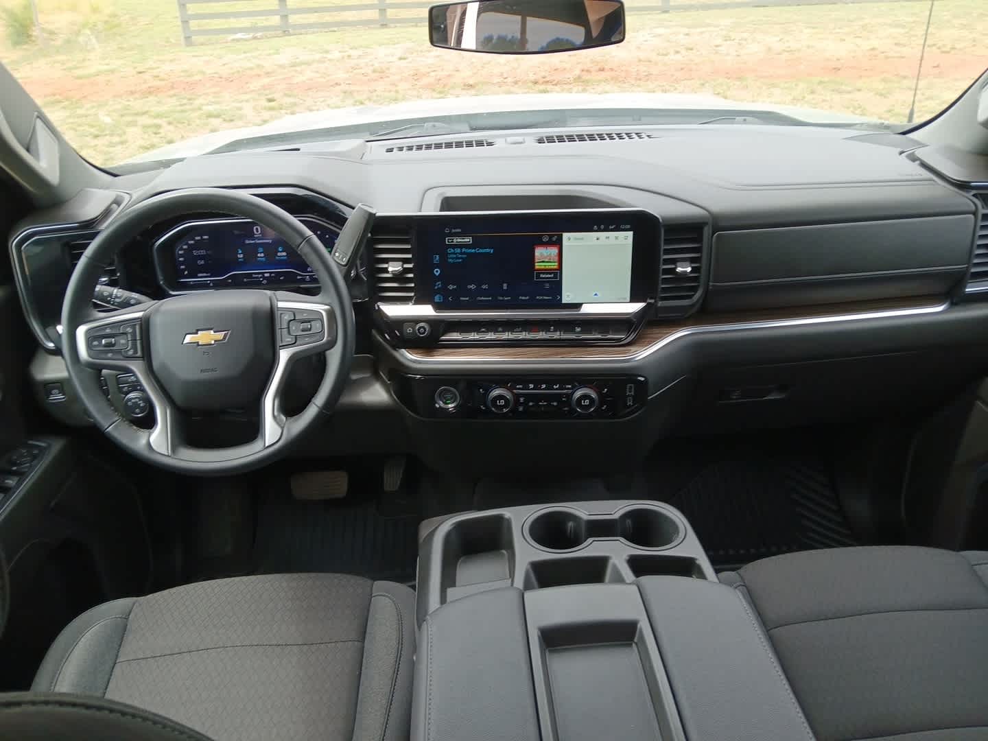 2024 Chevrolet Silverado 1500 4WD Crew Cab Short Bed LT with 2FL