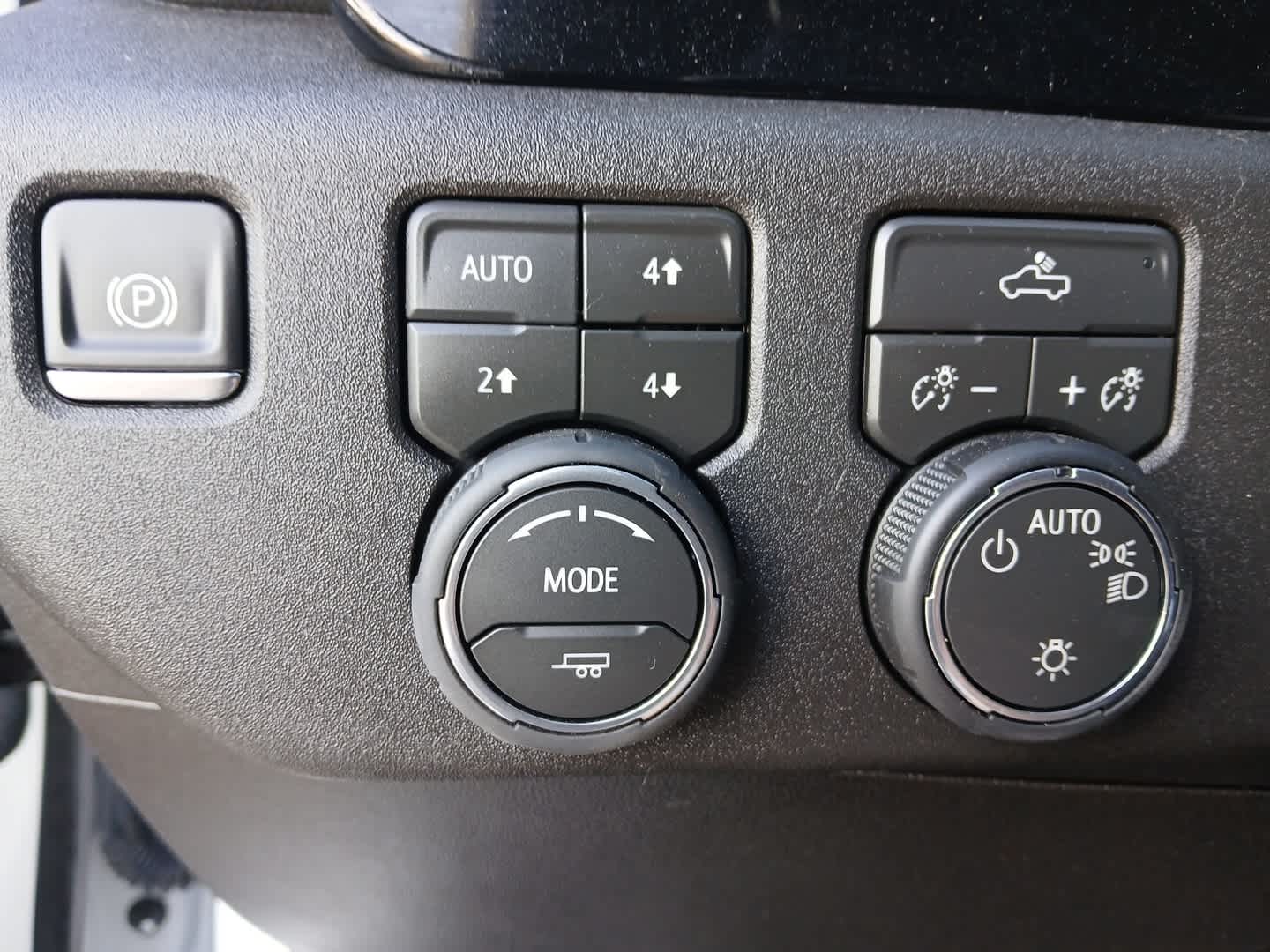 2026 Chevrolet Silverado 1500 4WD Crew Cab Standard Bed LT