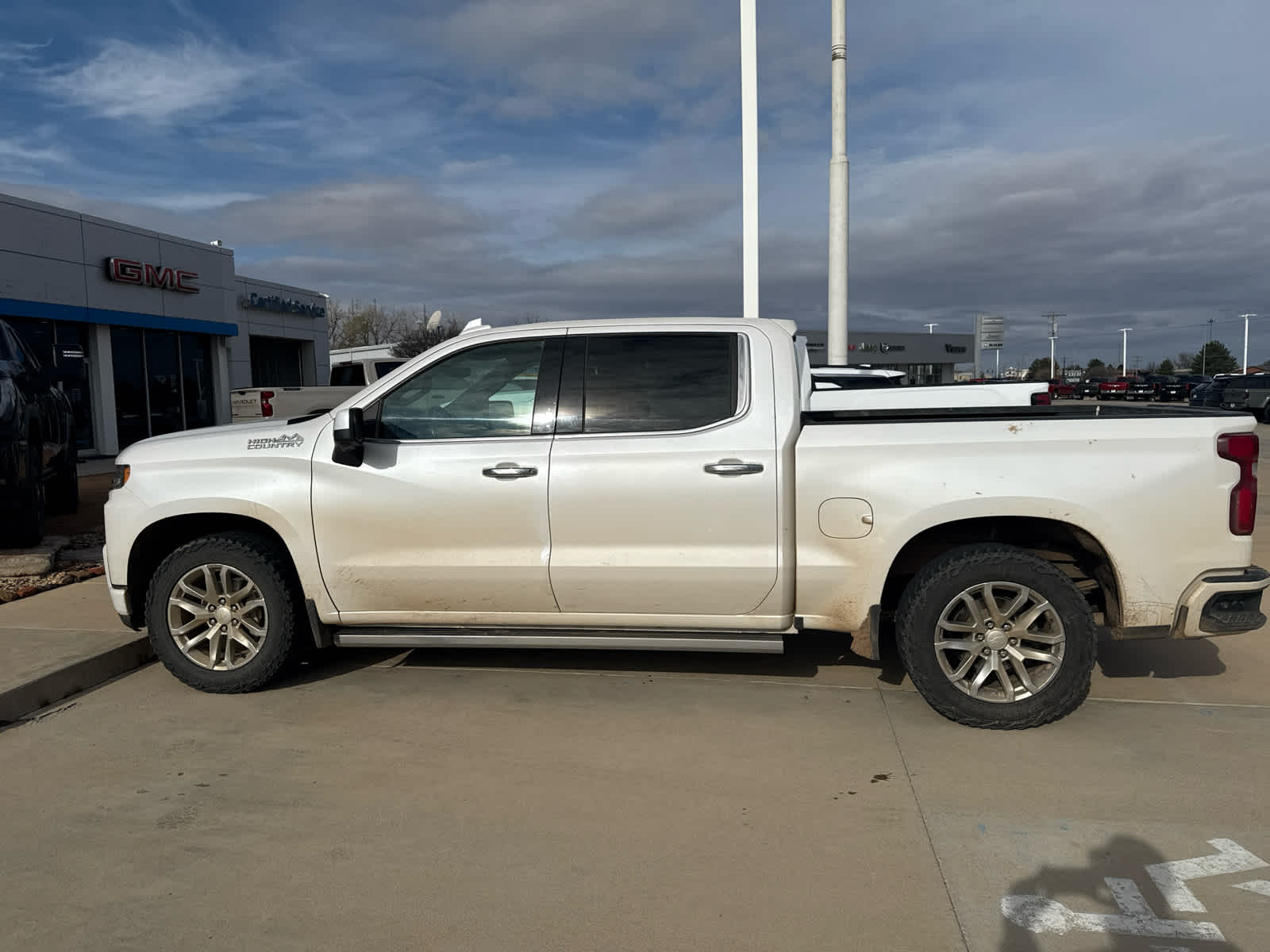 2022 Chevrolet Silverado 1500 LTD 4WD Crew Cab Short Bed High Country