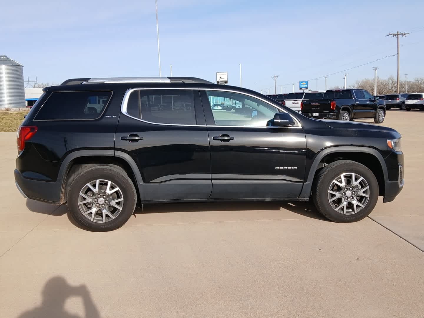 2023 GMC Acadia FWD SLE