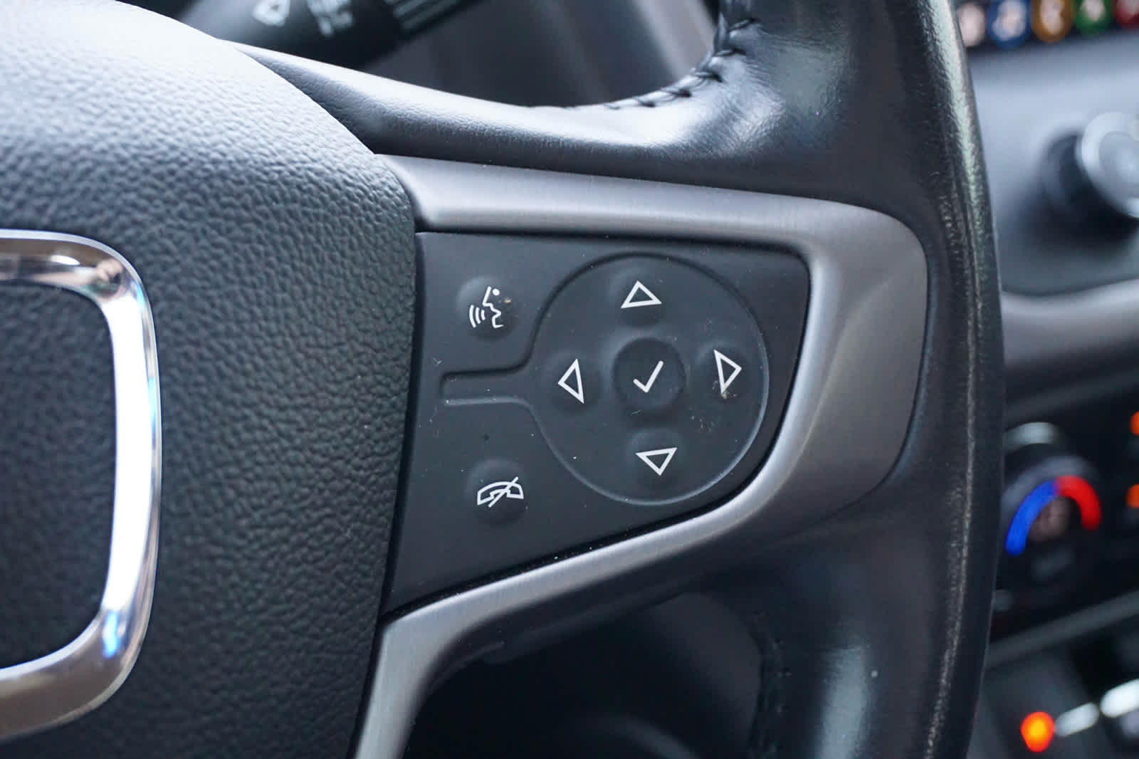 2022 GMC Acadia AWD AT4