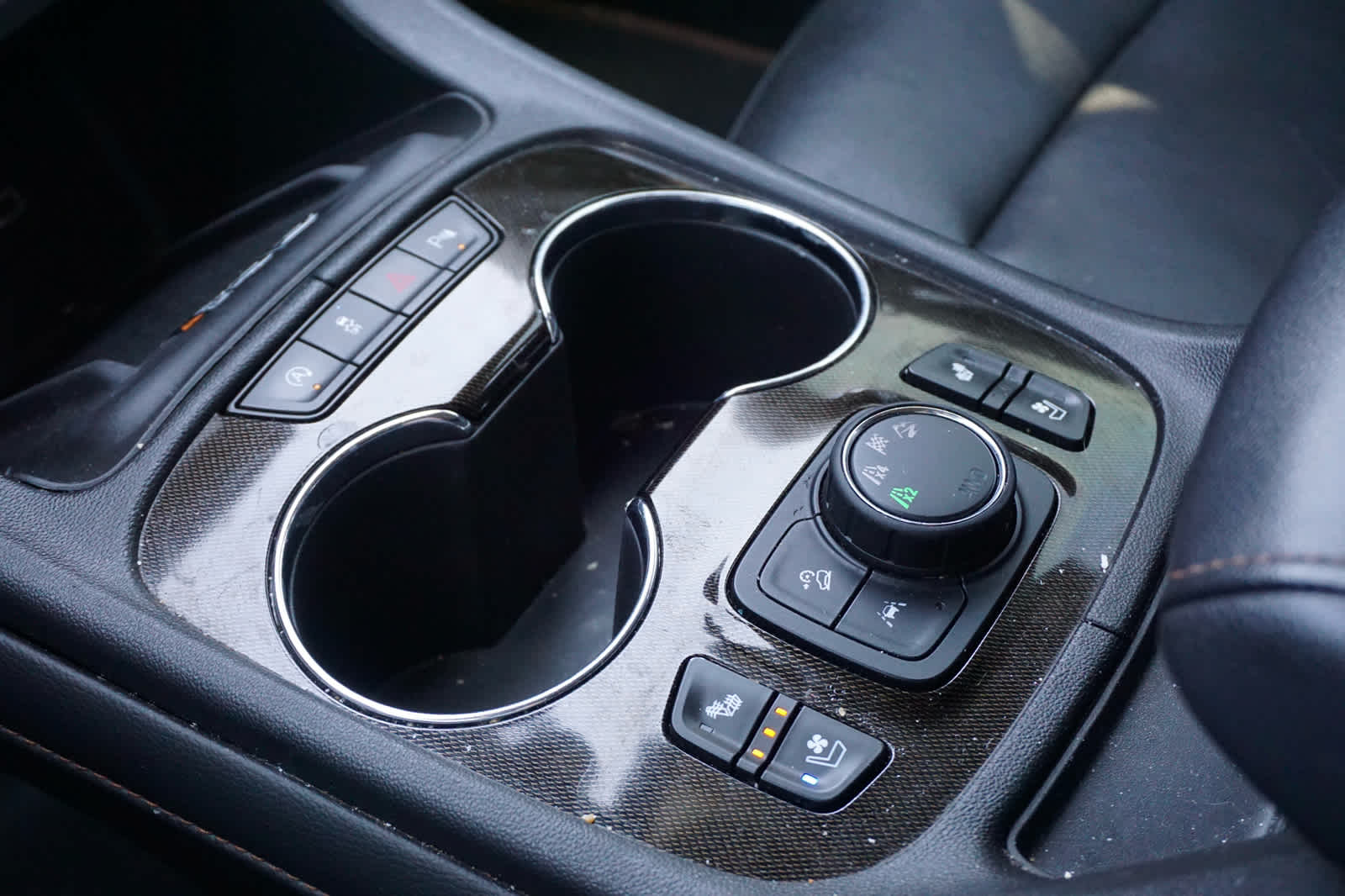 2022 GMC Acadia AWD AT4