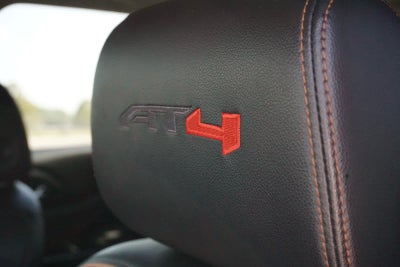 2022 GMC Acadia AWD AT4