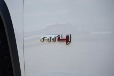 2022 GMC Acadia AWD AT4