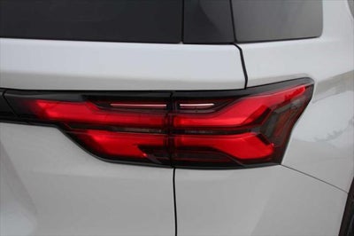 2023 Chevrolet Traverse FWD LT Leather