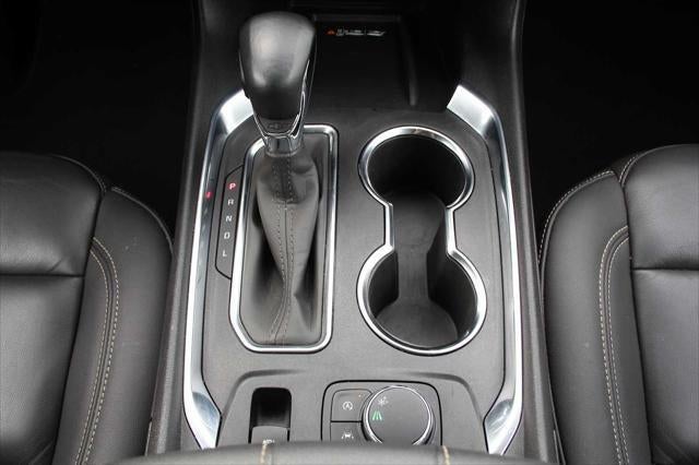 2023 Chevrolet Traverse FWD LT Leather