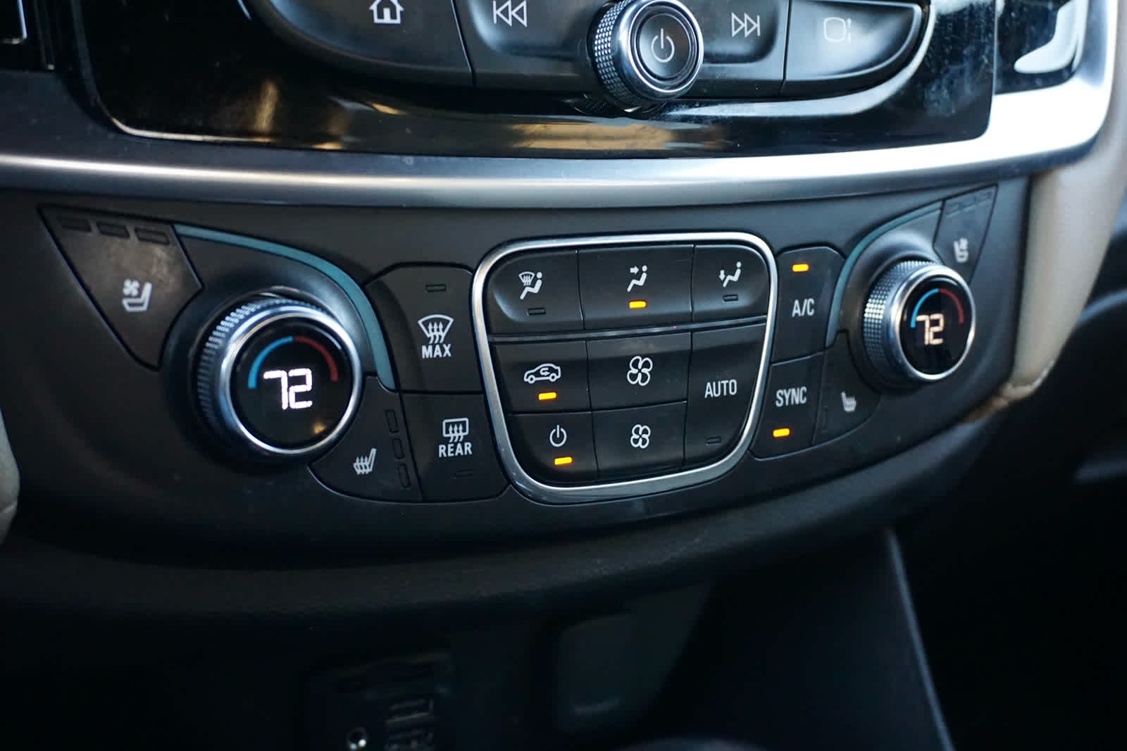2022 Chevrolet Traverse Premier