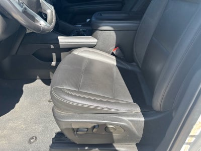 2022 Chevrolet Suburban 2WD LT