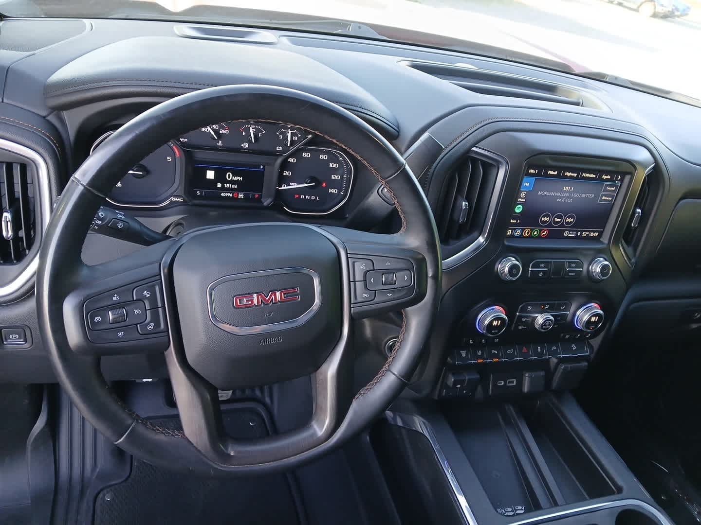 2023 GMC Sierra 2500HD 4WD Crew Cab Standard Bed AT4