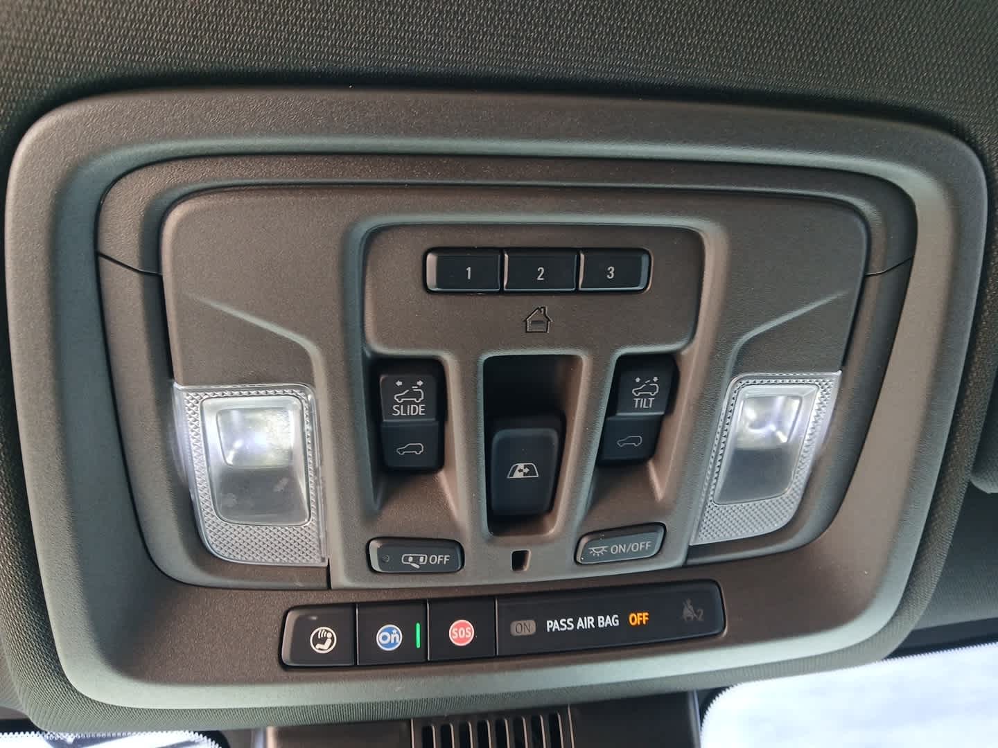 2024 GMC Sierra 2500HD 4WD Crew Cab Standard Bed Denali