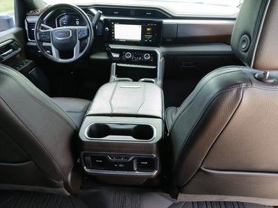 2024 GMC Sierra 2500HD 4WD Crew Cab Standard Bed Denali