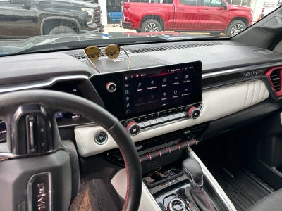 2023 GMC Canyon 4WD Crew Cab Short Box AT4X