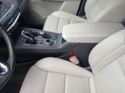 2022 Cadillac XT4 AWD Premium Luxury