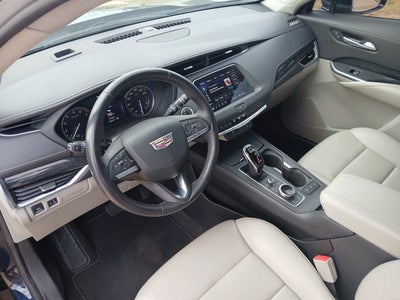 2022 Cadillac XT4 AWD Premium Luxury
