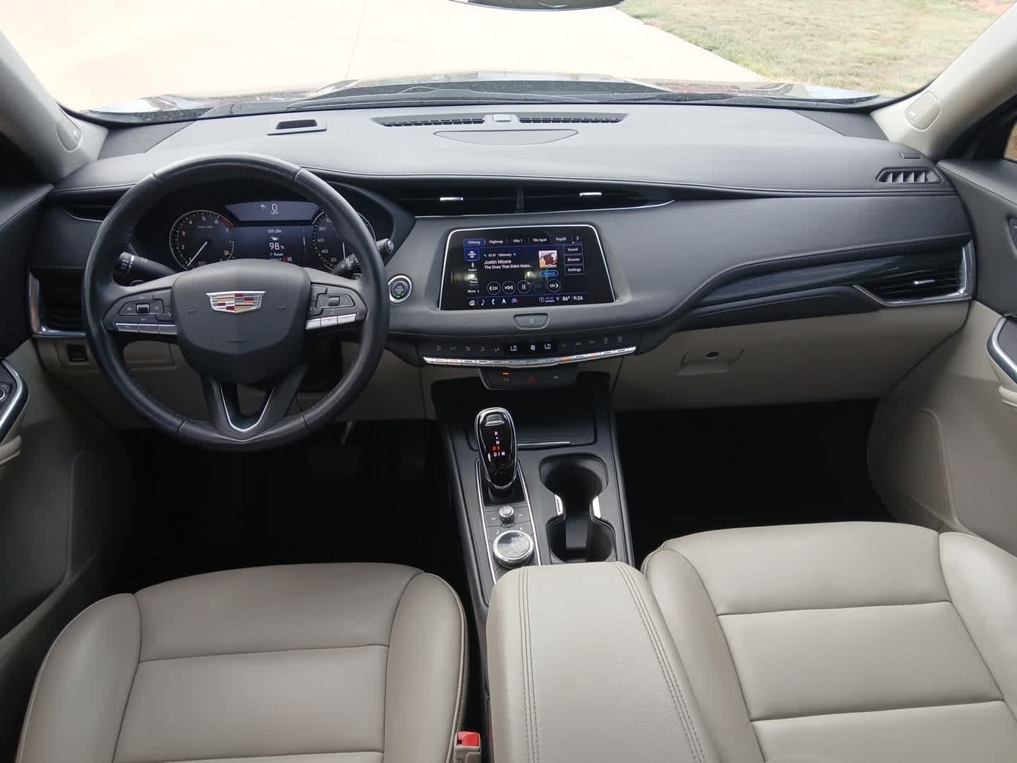 2022 Cadillac XT4 AWD Premium Luxury