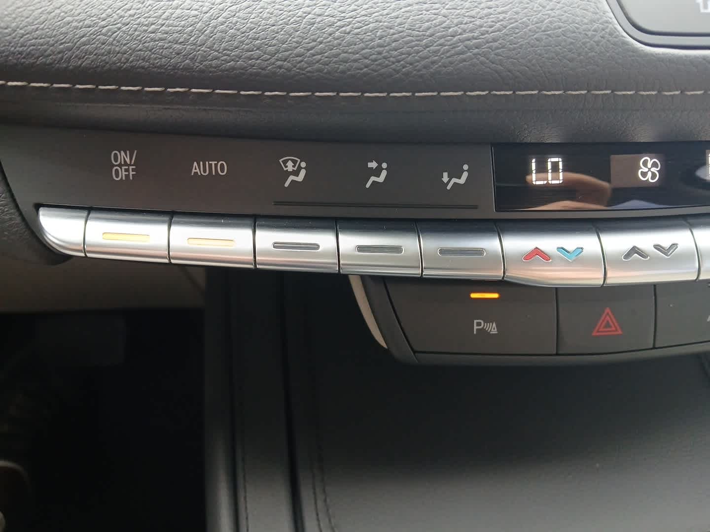 2022 Cadillac XT4 AWD Premium Luxury