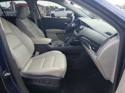 2022 Cadillac XT4 AWD Premium Luxury