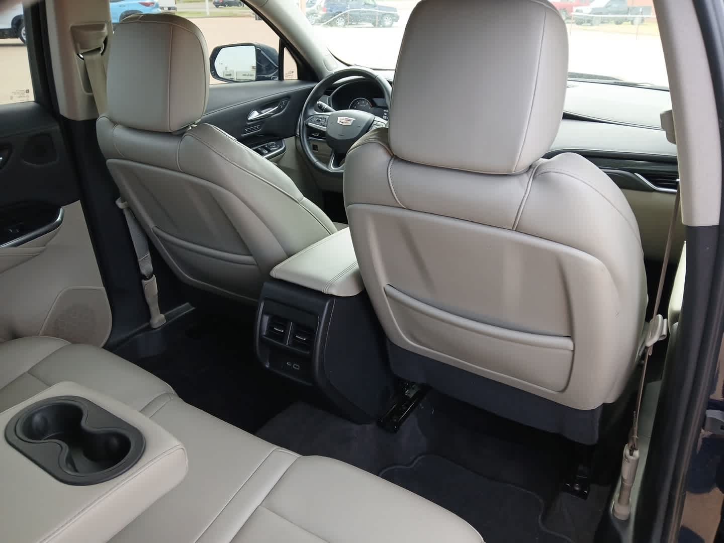 2022 Cadillac XT4 AWD Premium Luxury