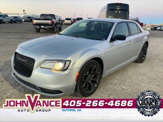 2022 Chrysler 300 Touring