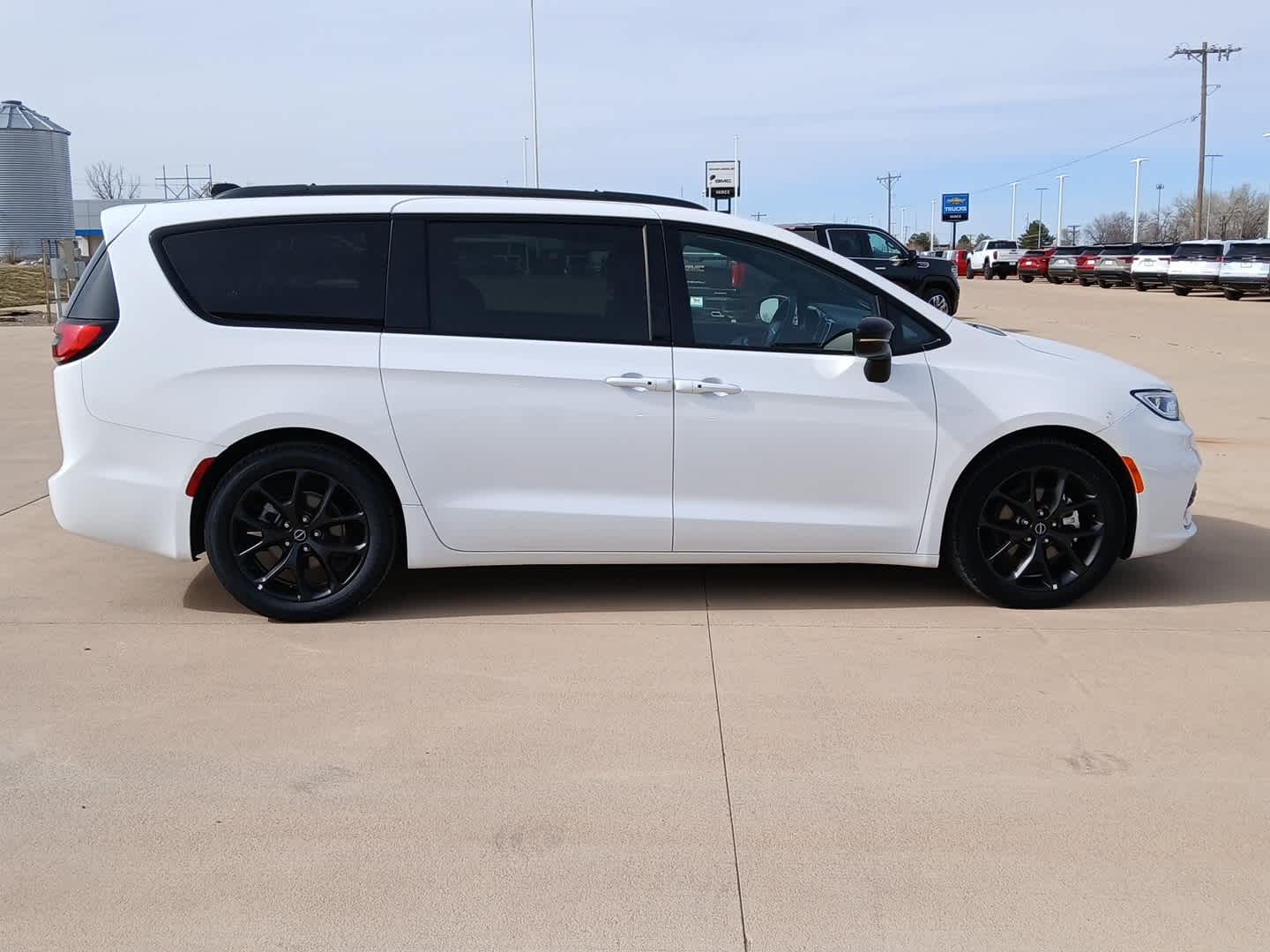2025 Chrysler Pacifica Limited