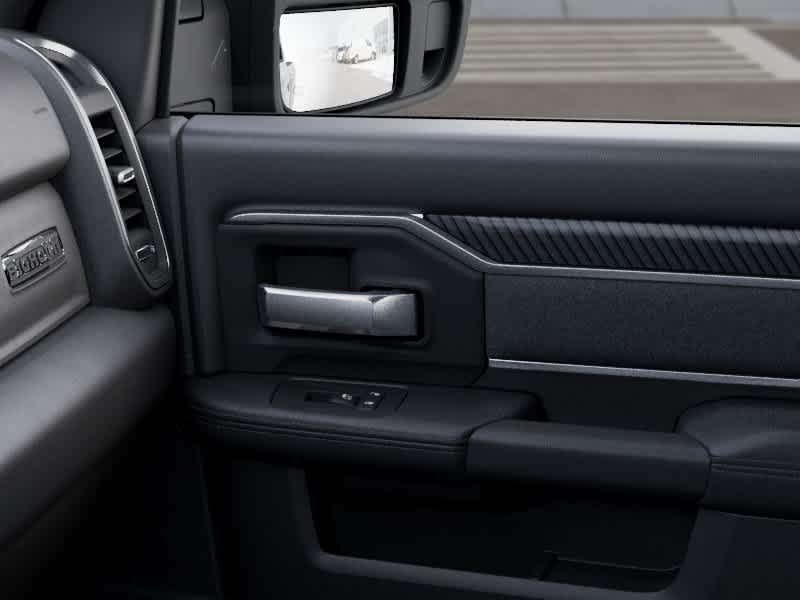 2027 RAM Ram 3500 RAM 3500 BIG HORN CREW CAB 4X4 8' BOX