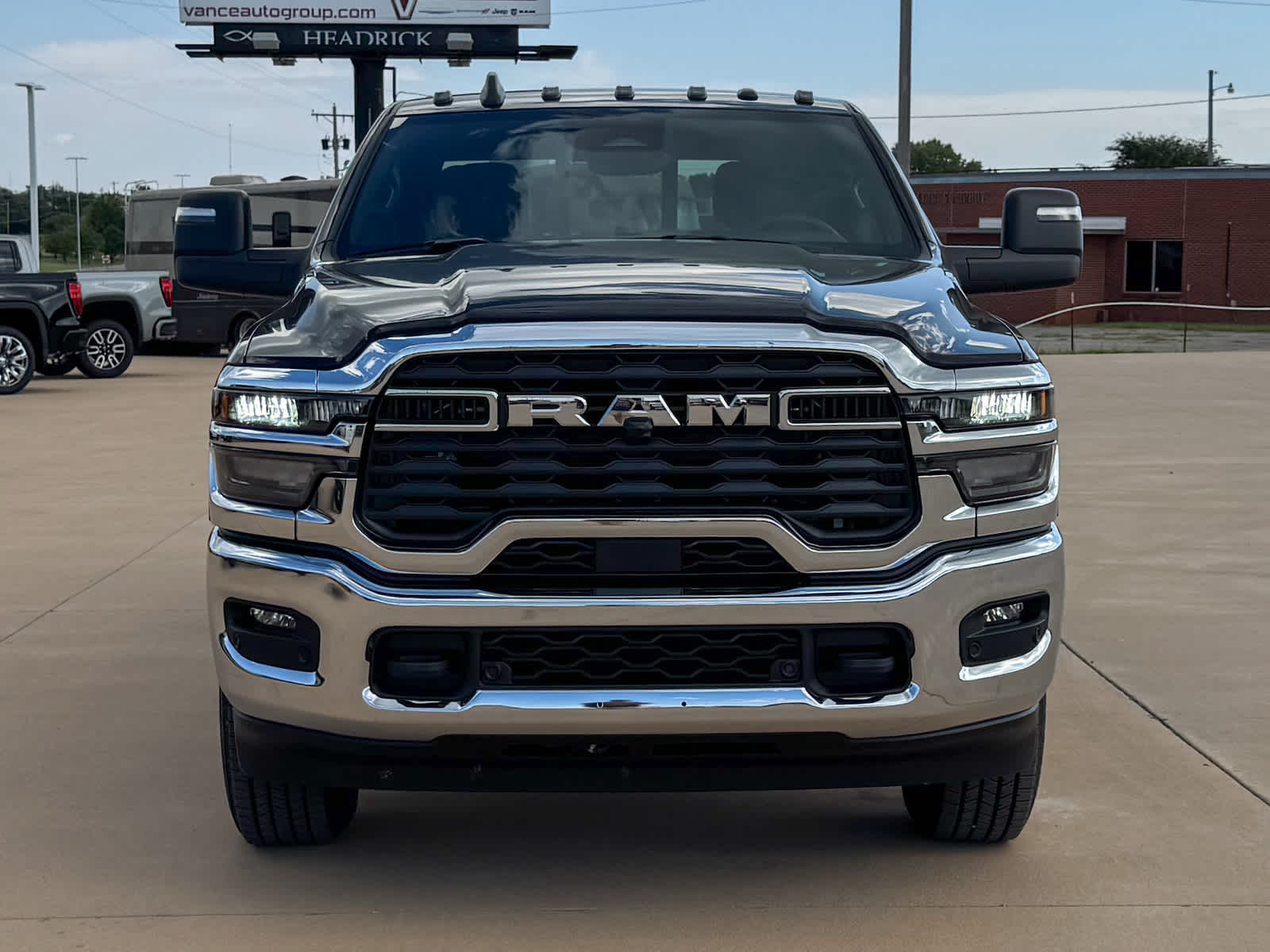 2026 RAM Ram 2500 RAM 2500 TRADESMAN CREW CAB 4X4 6'4' BOX