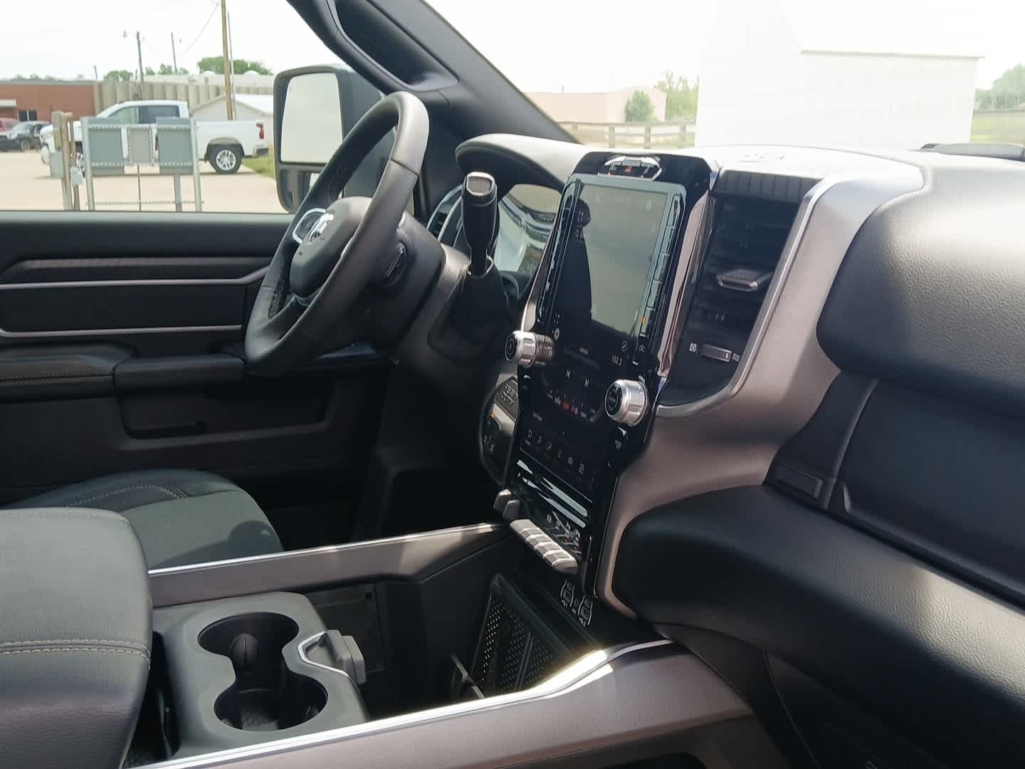 2025 RAM 3500 Big Horn Crew Cab 4x4 8' Box