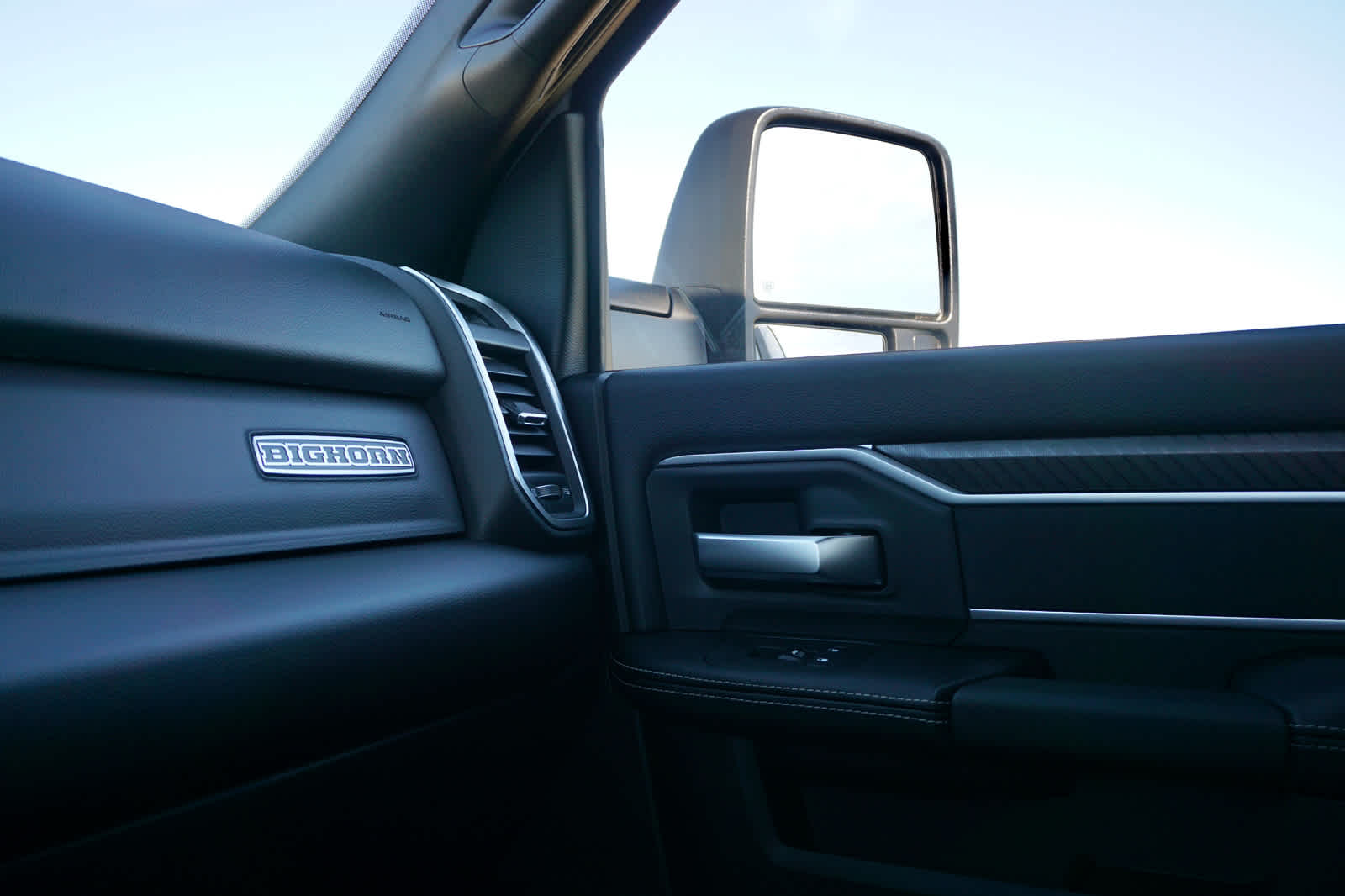 2027 RAM Ram 3500 RAM 3500 BIG HORN CREW CAB 4X4 8' BOX