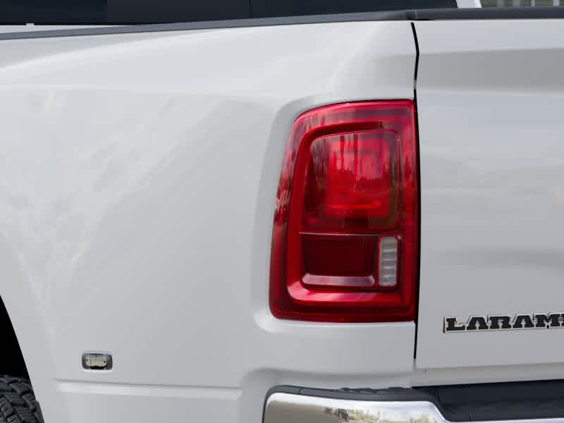 2027 RAM Ram 3500 RAM 3500 LARAMIE CREW CAB 4X4 8' BOX
