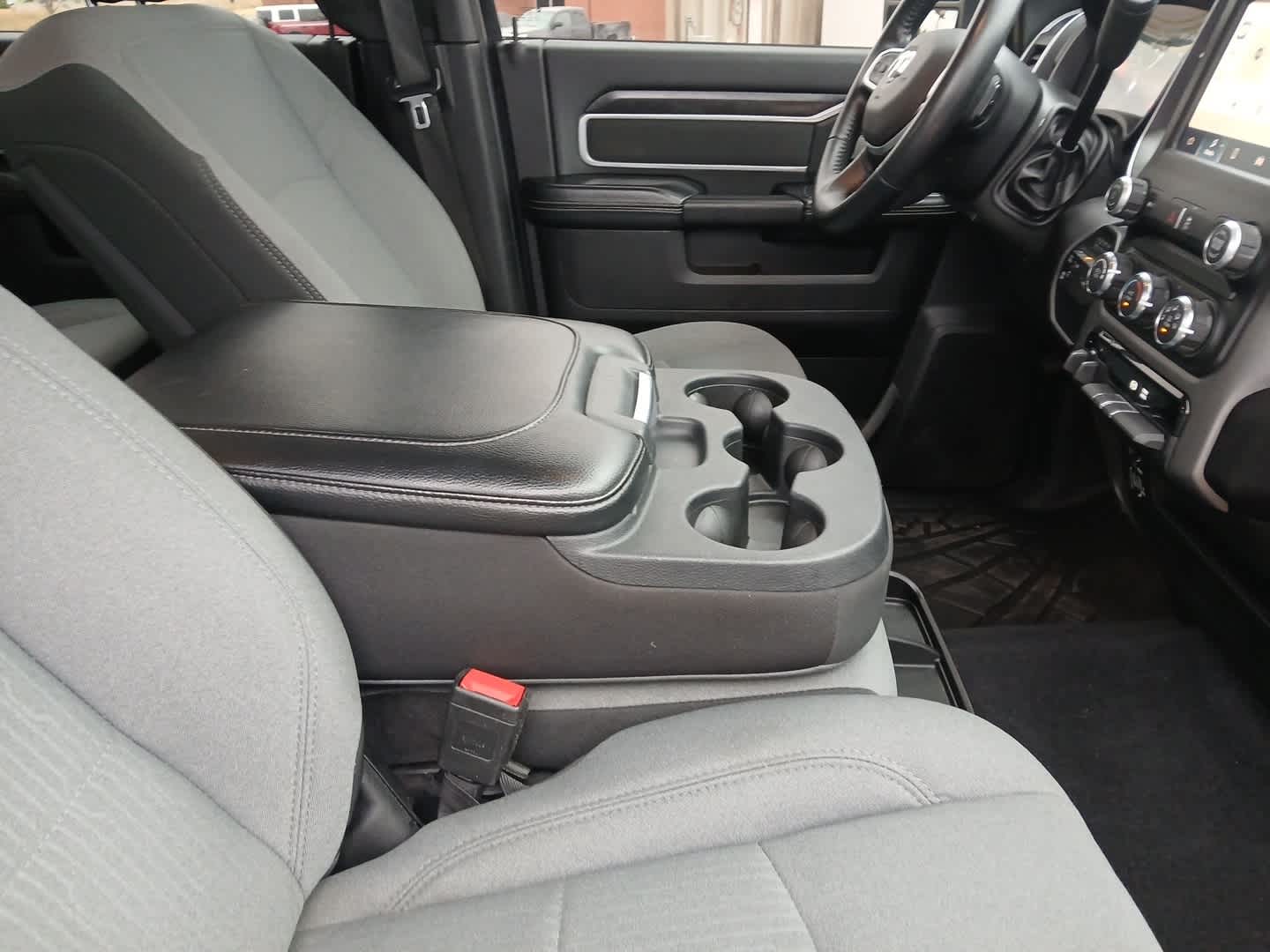 2024 RAM Ram 2500 Big Horn Crew Cab 4x4 6'4' Box