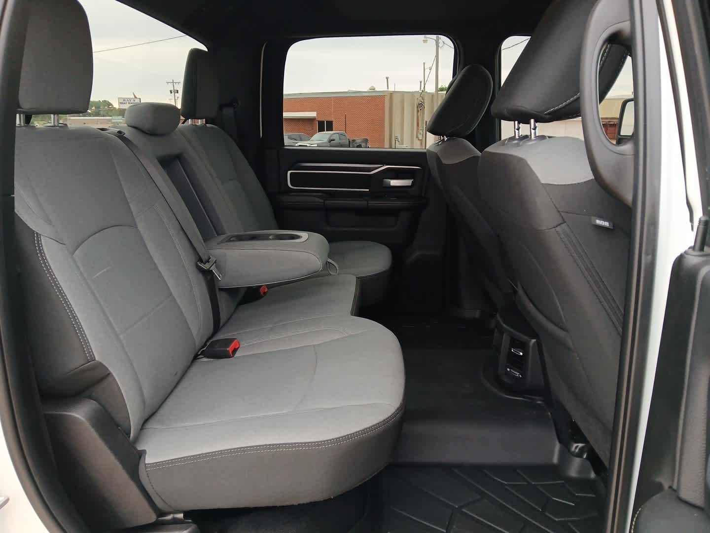 2024 RAM Ram 2500 Big Horn Crew Cab 4x4 6'4' Box