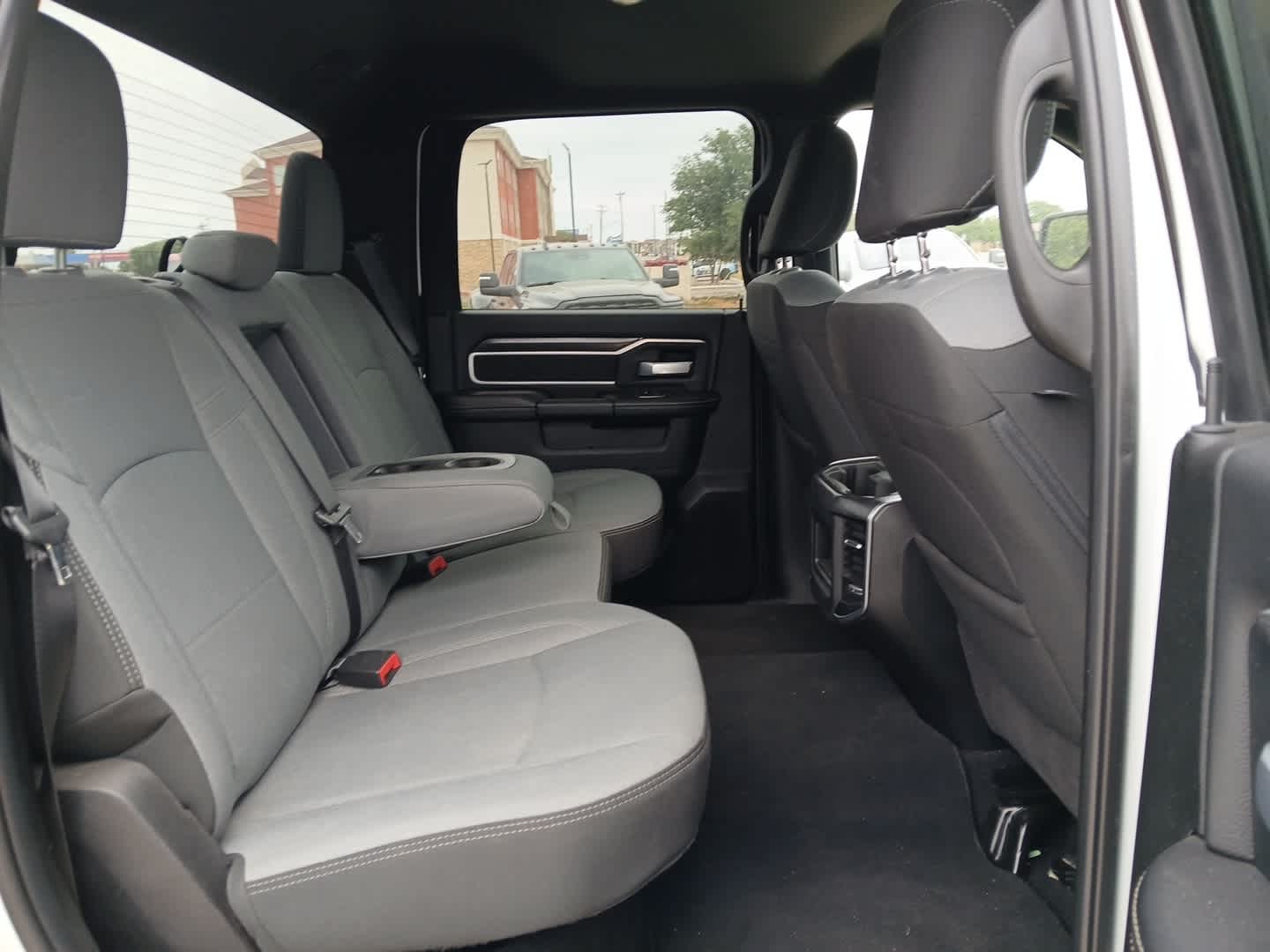 2024 RAM Ram 2500 Big Horn Crew Cab 4x4 6'4' Box