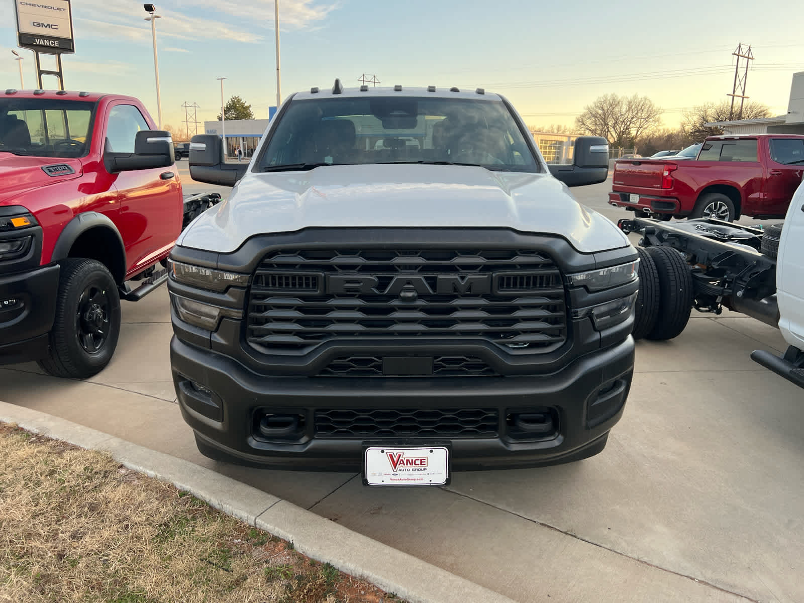 2026 RAM Ram 3500 Chassis Cab RAM 3500 TRADESMAN CREW CAB CHASSIS 4X4 60' CA