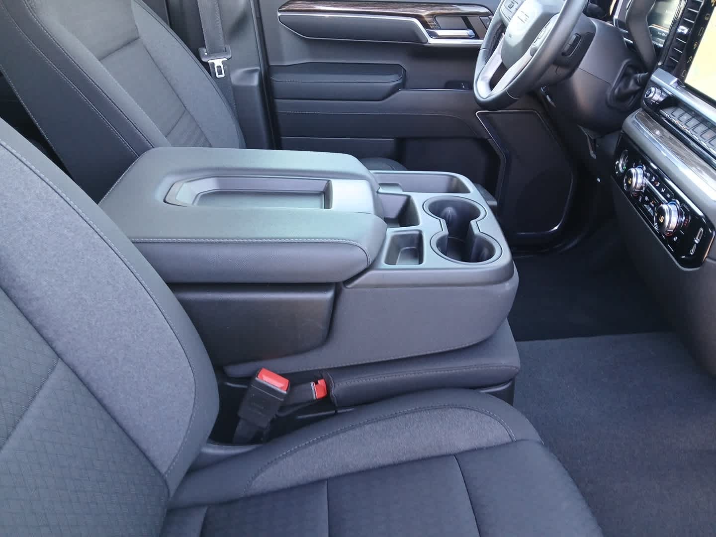 2023 GMC Sierra 1500 4WD Crew Cab Short Box Elevation with 3VL