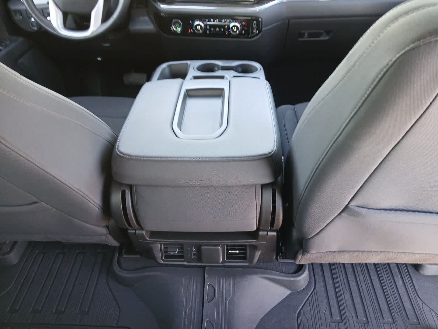 2023 GMC Sierra 1500 4WD Crew Cab Short Box Elevation with 3VL