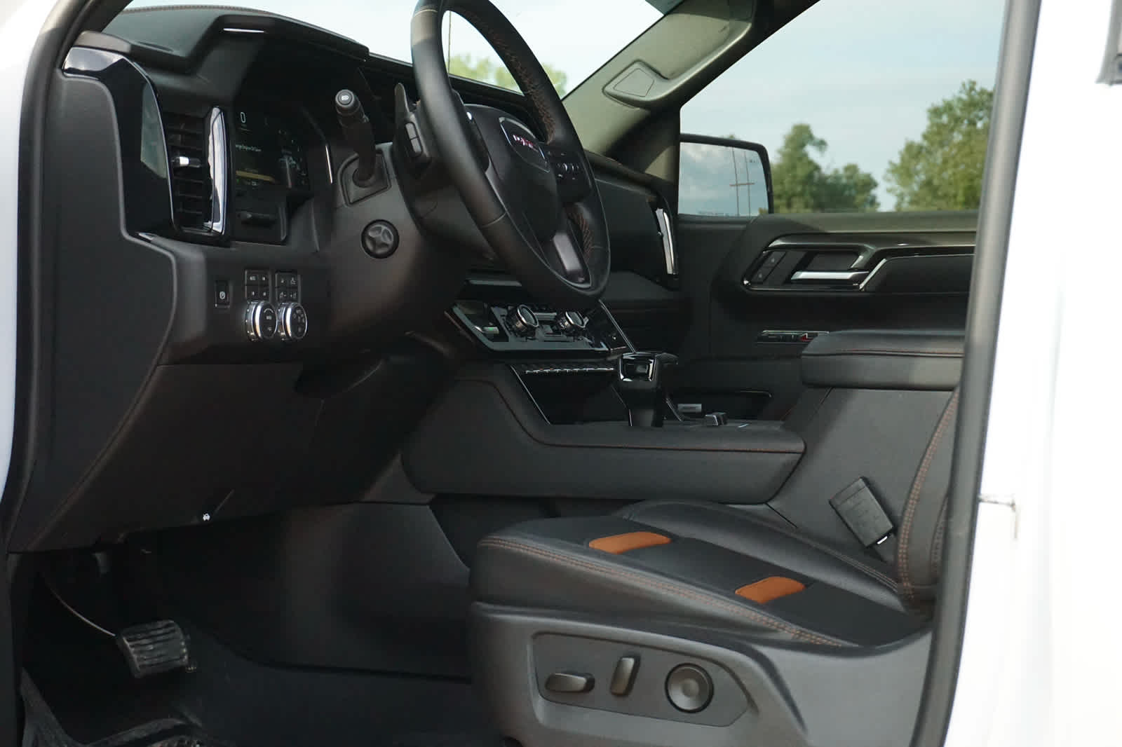 2026 GMC Sierra 1500 Crew Cab, Standard Bed, AT4, 4WD