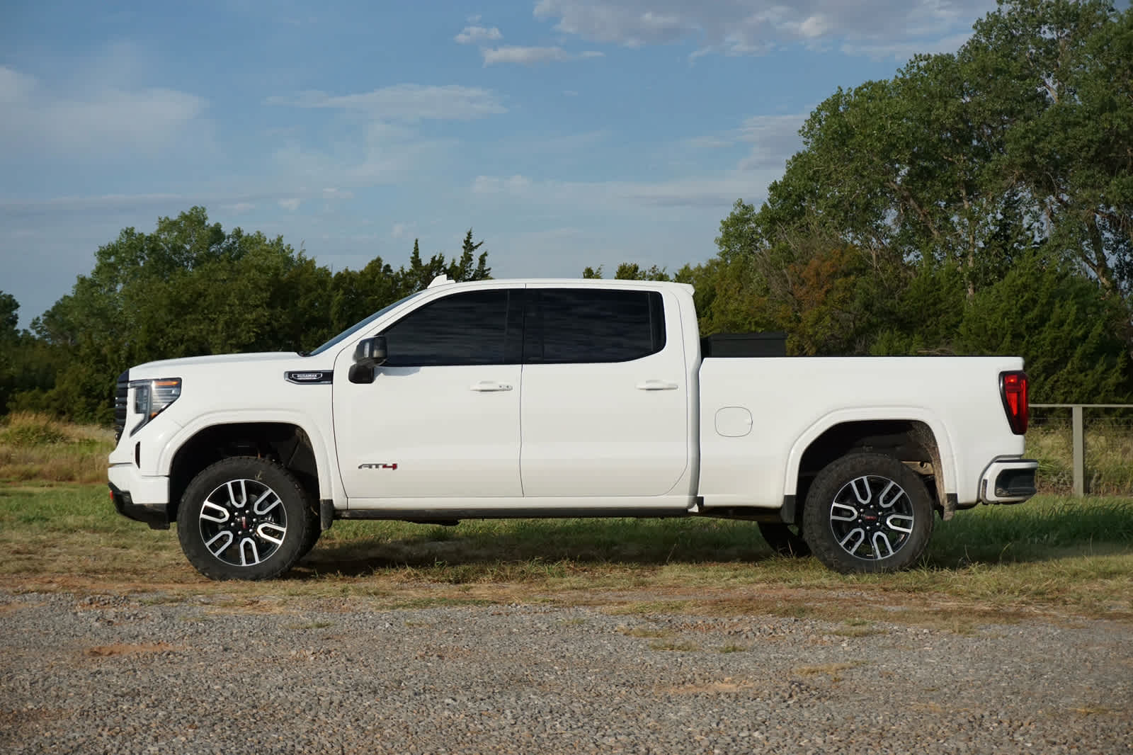 2026 GMC Sierra 1500 Crew Cab, Standard Bed, AT4, 4WD