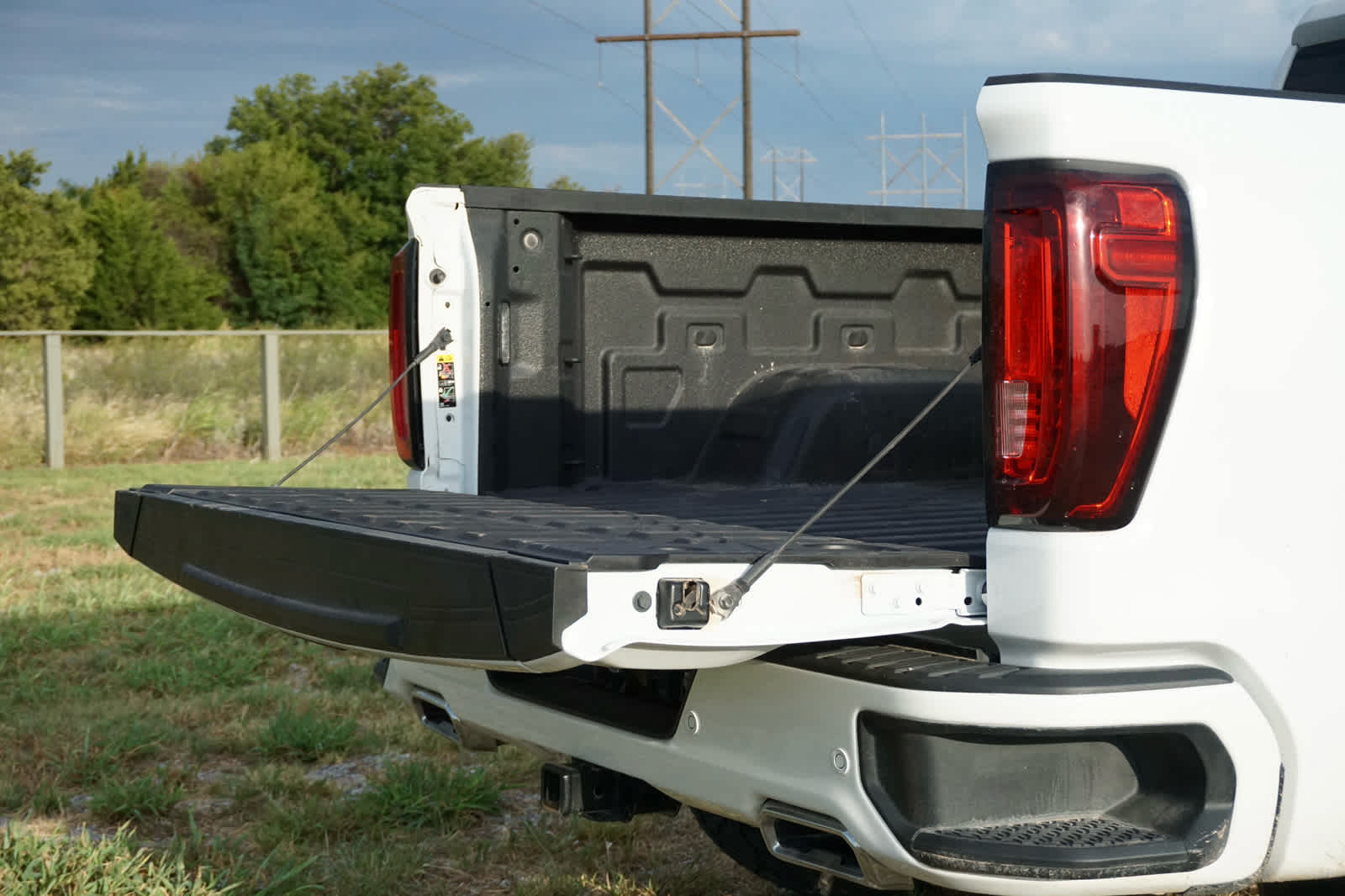 2026 GMC Sierra 1500 Crew Cab, Standard Bed, AT4, 4WD