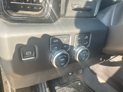 2024 GMC Sierra 1500 4WD Crew Cab Short Box AT4X