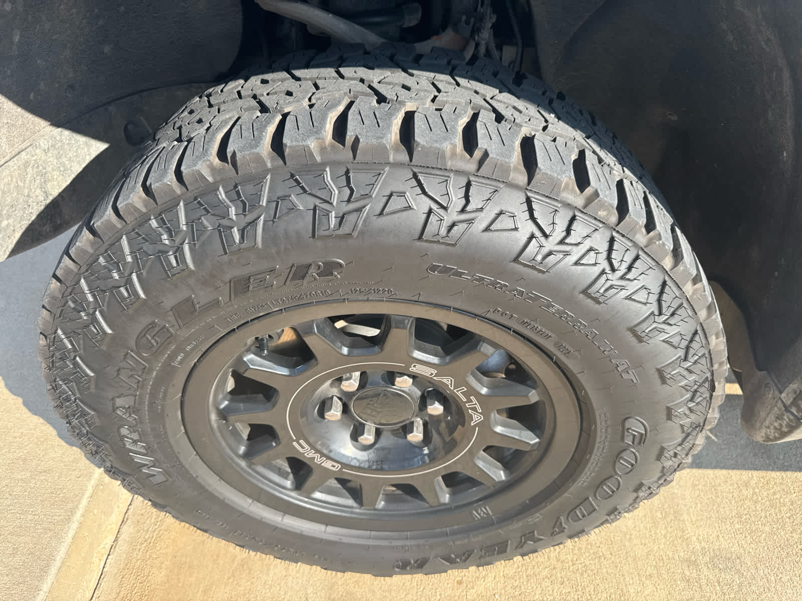 2024 GMC Sierra 1500 4WD Crew Cab Short Box AT4X