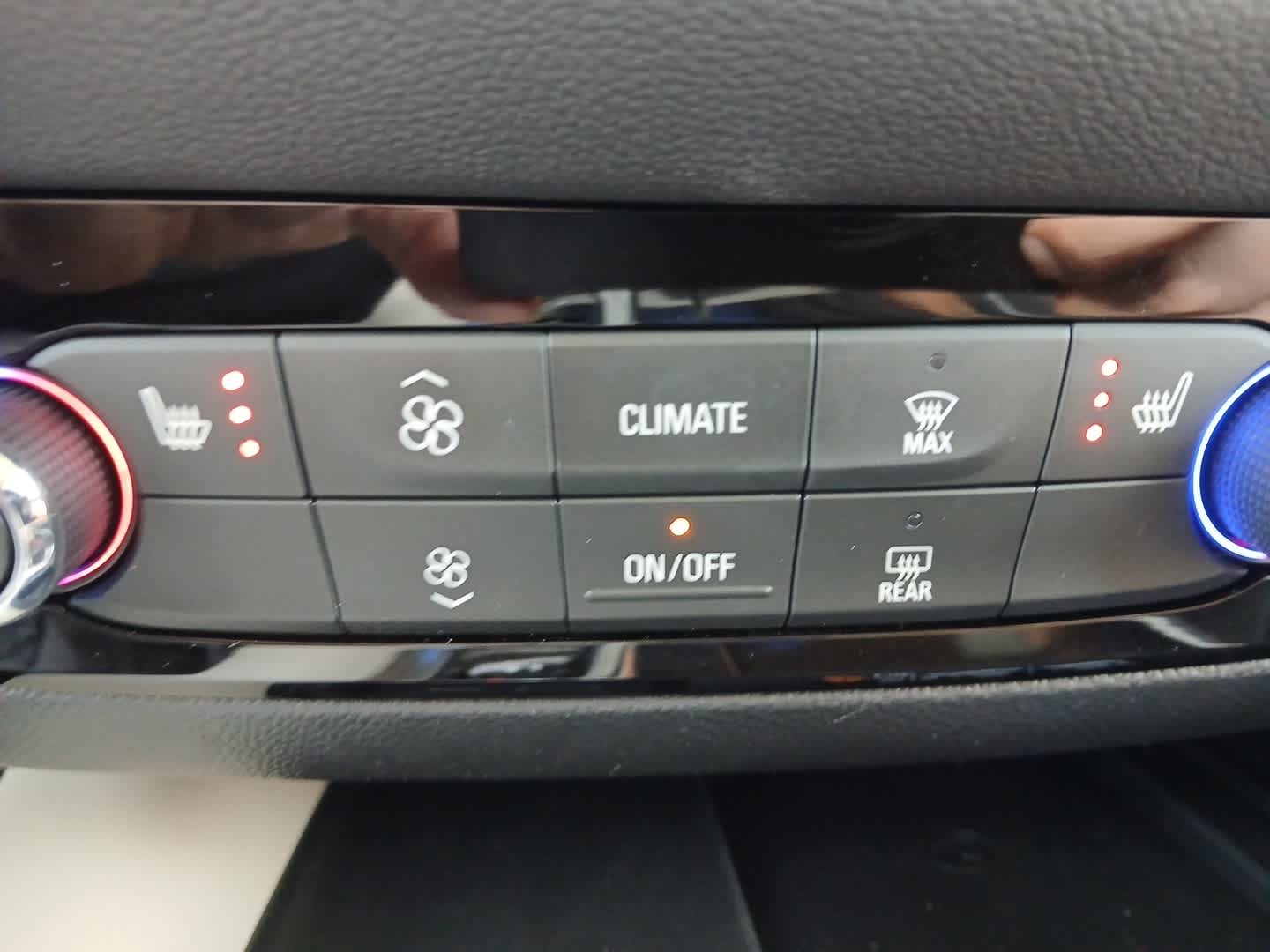 2023 Buick Enclave Essence FWD