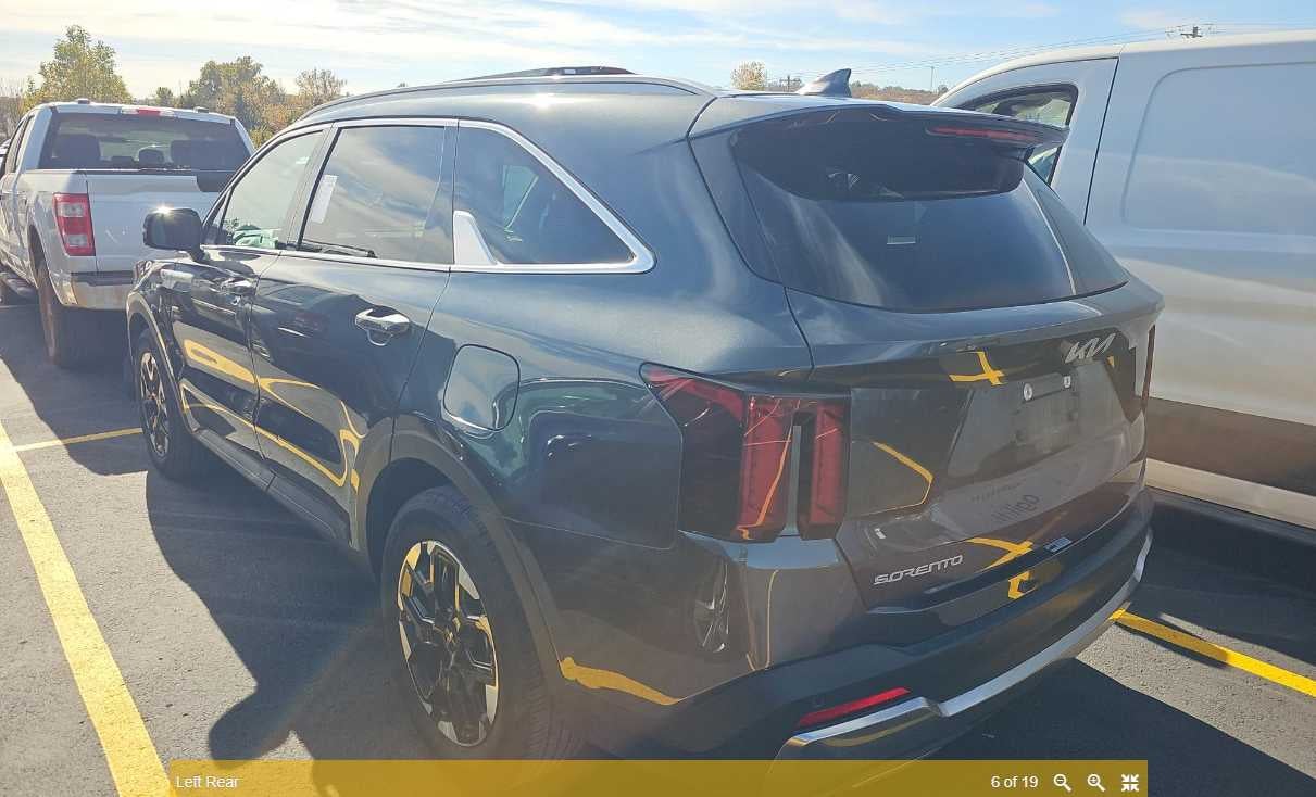 2024 Kia Sorento S