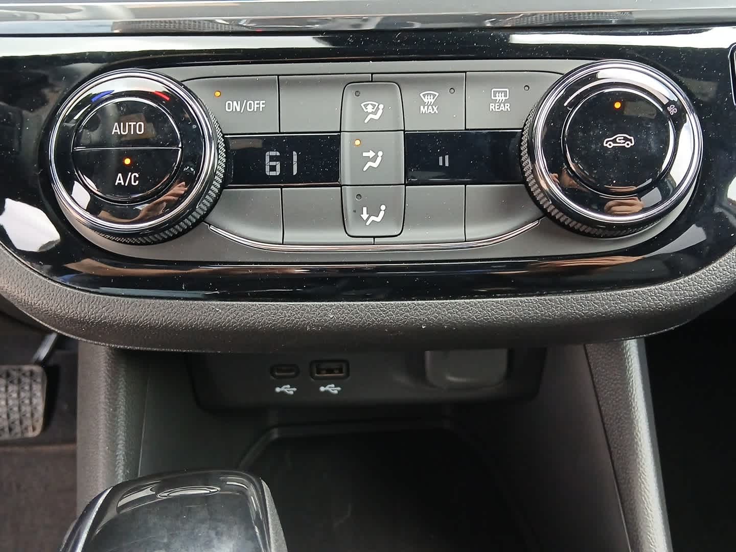 2025 Buick Envista Sport Touring FWD